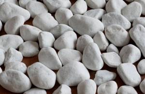 Decorative pebbles