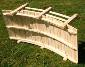 Decorative bridge for the garden: how to make it yourself, photo