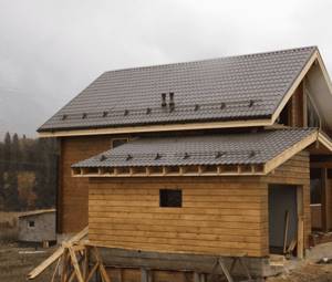 Gable roof for timber extension