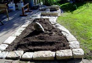How to make beds from stone: technology and the best ideas for decorating a vegetable garden