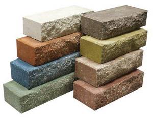 A brick porch made of such artificial stone will become your pride