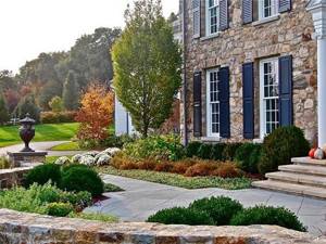 Colonial style in landscape design - photo 2