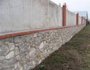 Combined stone fence