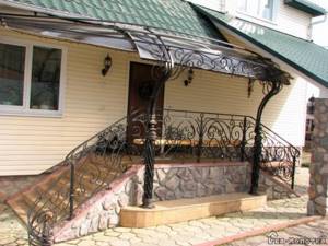 Metal porch of a private house: 20 photos and ideas
