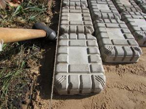 Varieties of forms for self-production of paving slabs