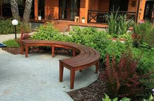 benches in landscape design