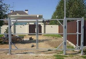 Do-it-yourself gates from corrugated sheets: photo report video